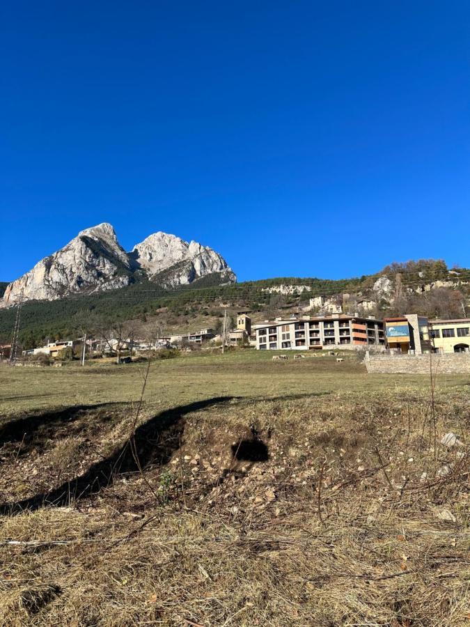 Appartement Saldes Pedraforca Extérieur photo